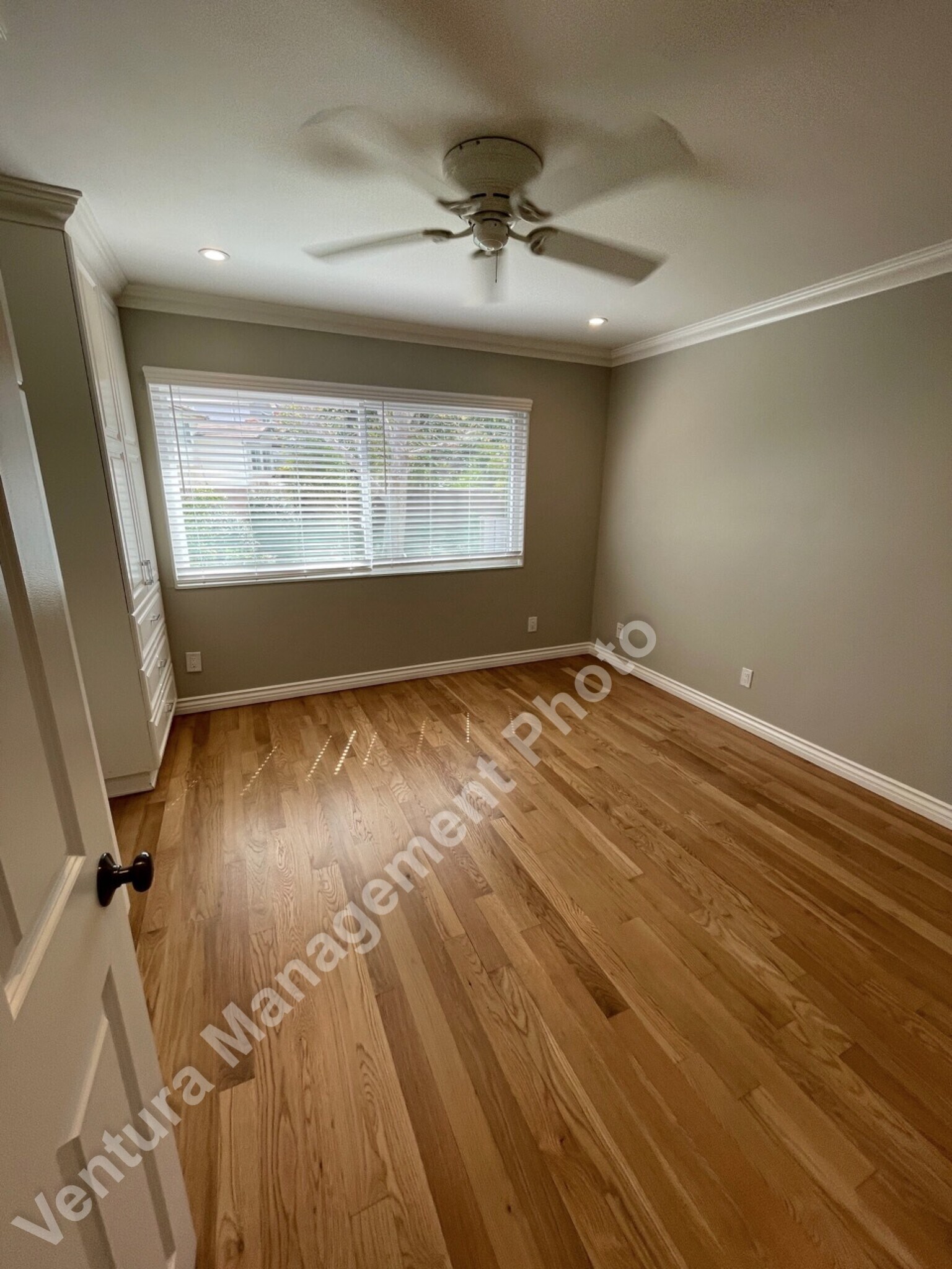 Building Photo - 5515 Lake Lindero Dr
