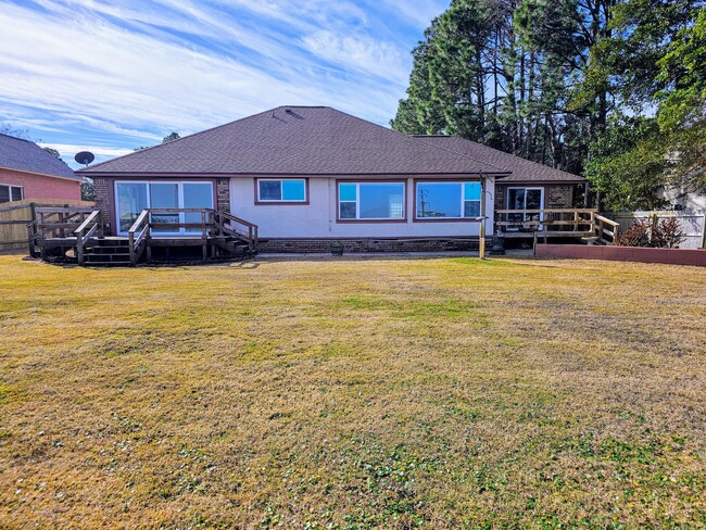 Building Photo - 3876 Paradise Bay Dr