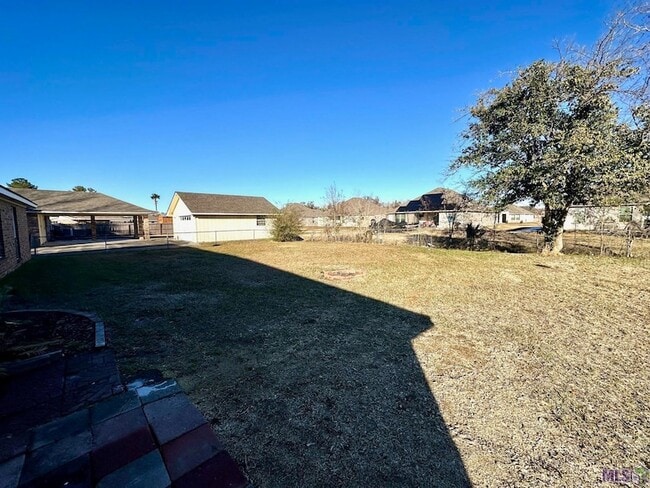 Building Photo - 1428 S Vista Ave