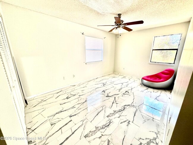 Building Photo - 885 Taluga Ave SE