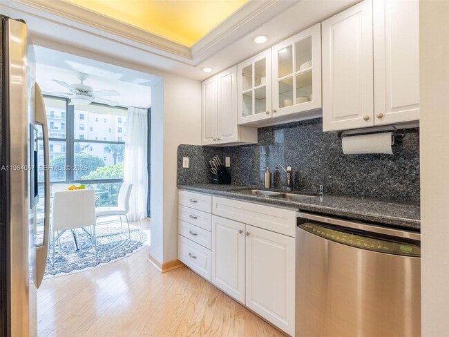 Building Photo - 3200 S Ocean Blvd