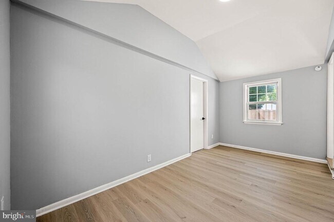 Building Photo - 2225 Palmer Ave