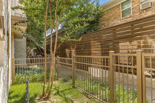 Building Photo - 4111 Newton Ave