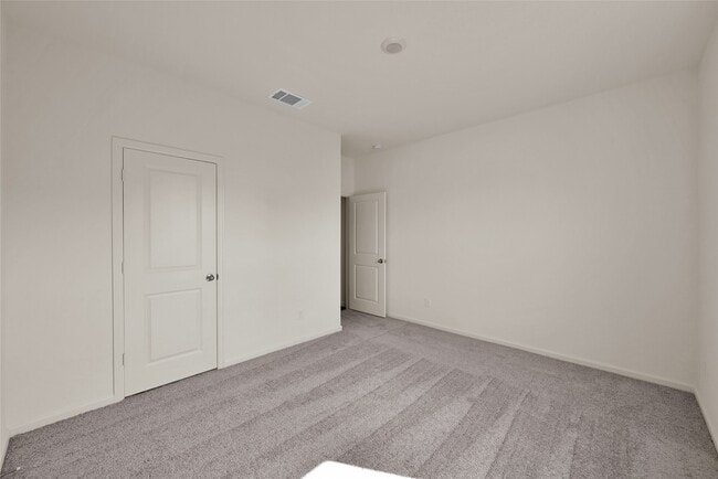 Building Photo - 587 Firemoon St