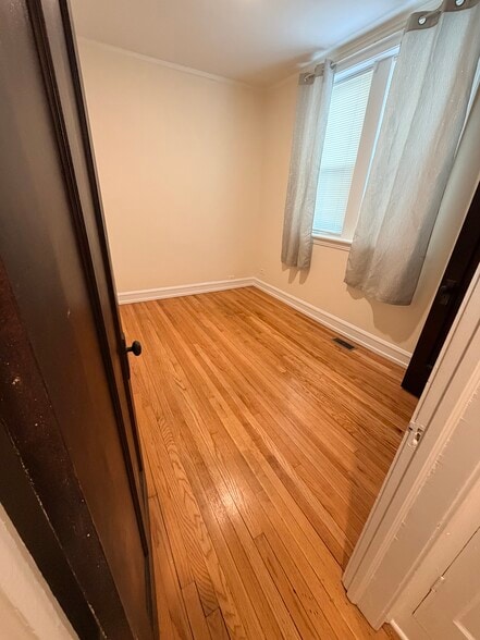 Building Photo - 9100 S Ashland Ave