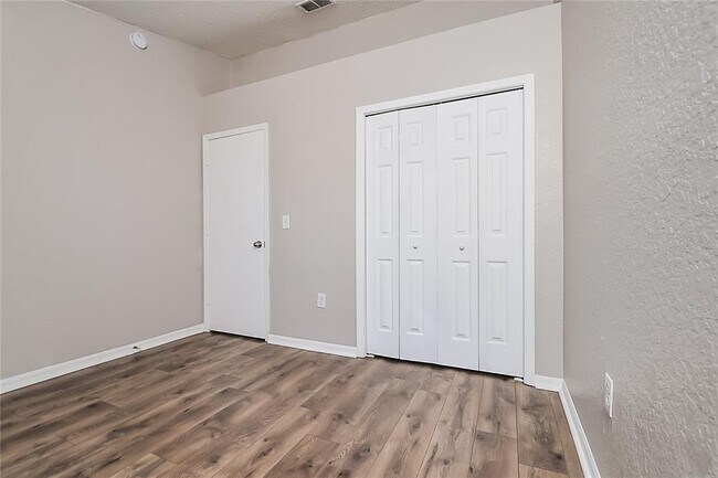 Building Photo - 3702 Imperial Dr