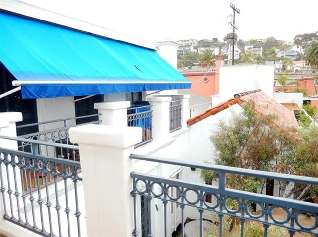 Building Photo - 4 Bedroom 3.5 Bath  Home in La Jolla