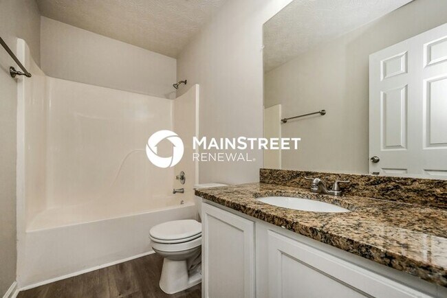 Building Photo - 4 Bedroom Pet-Friendly Home in LITHONIA, GA with Main Street Renewal