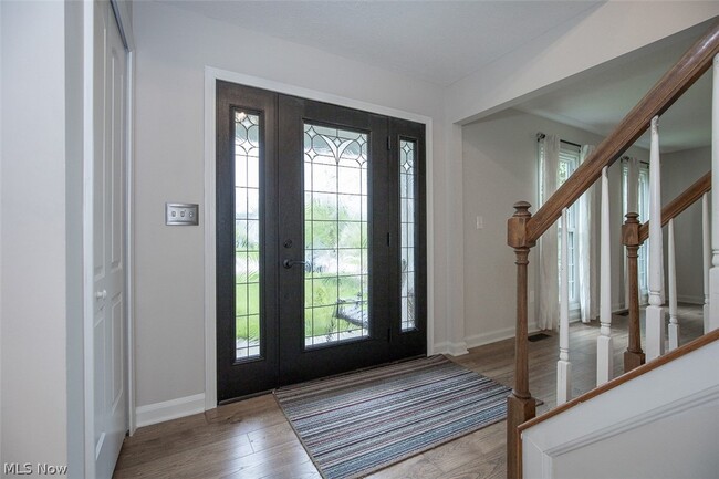 Building Photo - 7528 Lakedge Ct