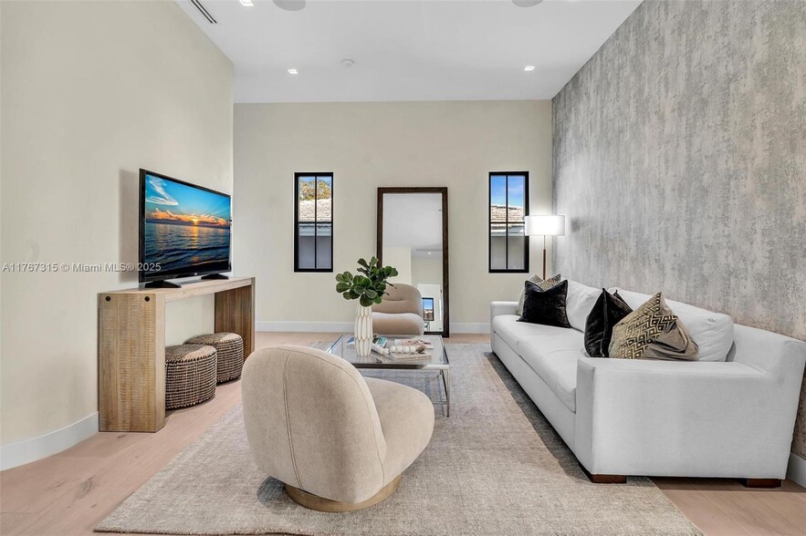 Building Photo - 9264 Dickens Ave