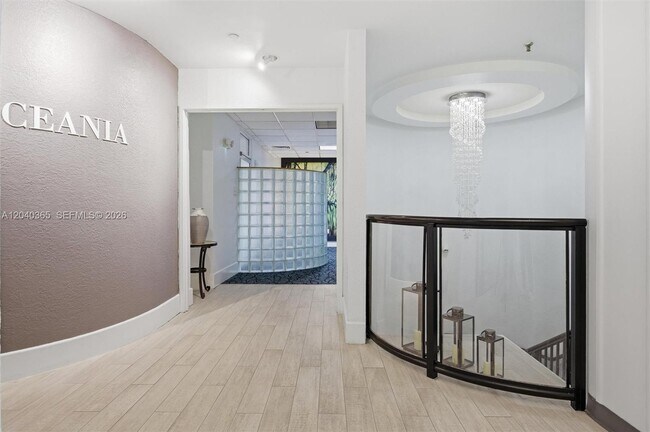 Building Photo - 16500 Collins Ave