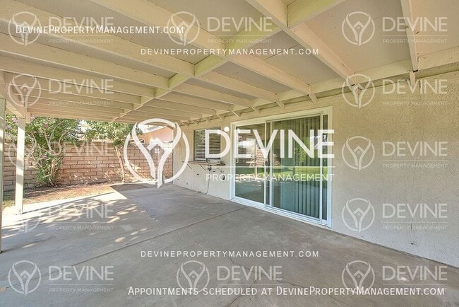 Building Photo - 2638 S Virginia Way