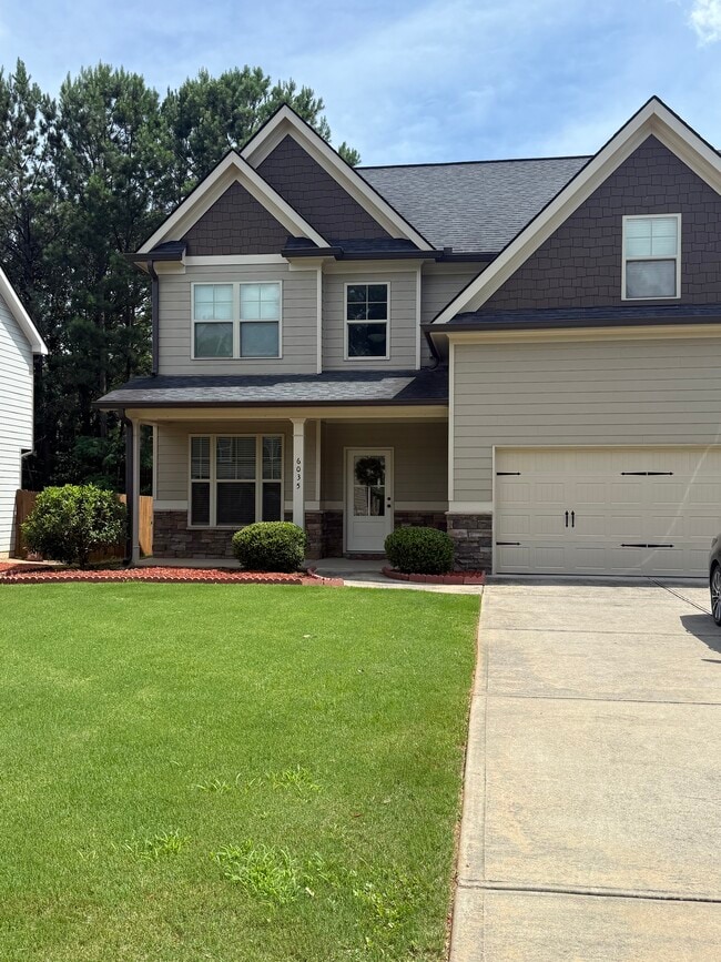 Building Photo - 6035 Stonebrook Ln