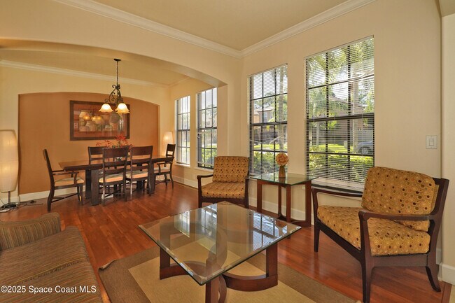 Building Photo - 1185 Talon Way