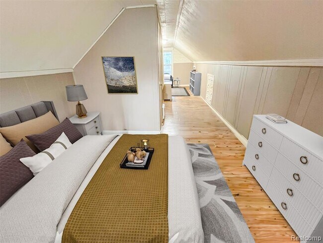 Building Photo - 23096 Hawthorne St