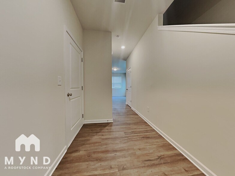 Building Photo - 6472 Mountain Home Way