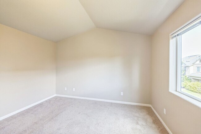 Building Photo - 2503 Carson Loop