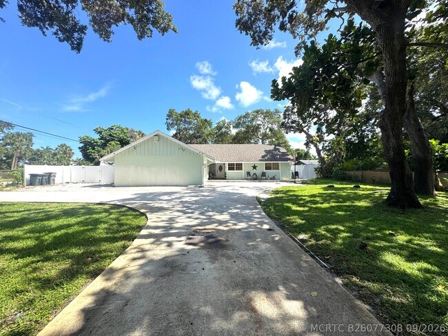 Building Photo - 2518 Ranch House Rd