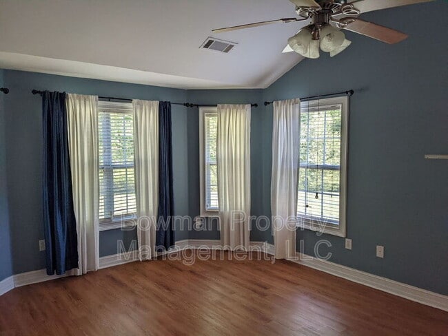 Building Photo - 503 Southern Ct