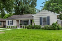 Building Photo - 1230 Timbergrove Ln