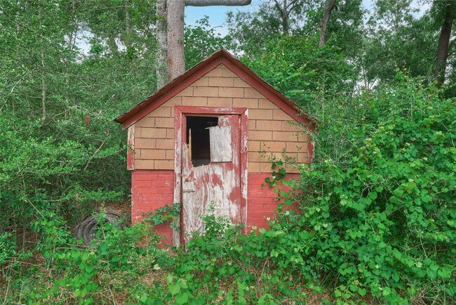 Building Photo - 18233 Country Pl Dr