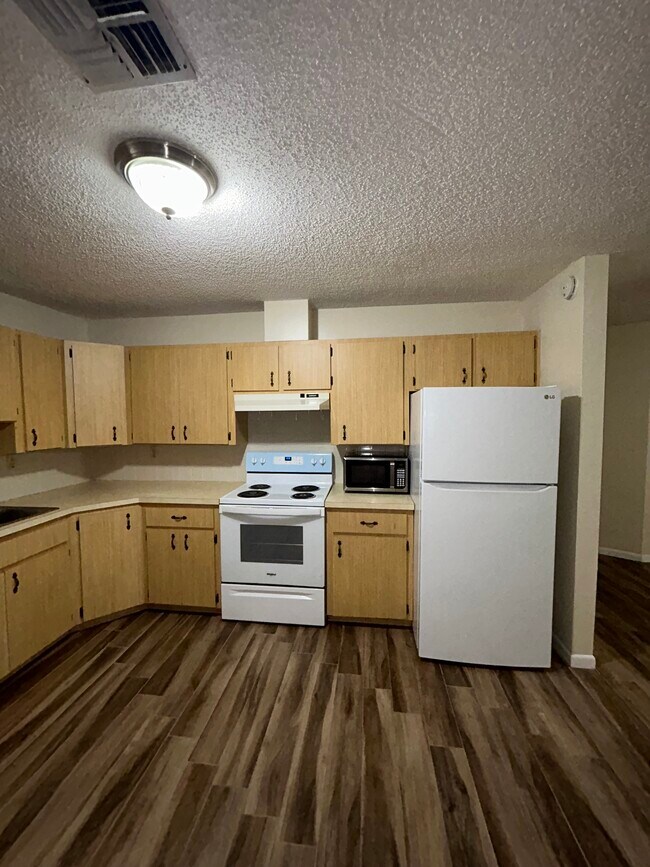 Kitchen - 6501 72nd Ave N