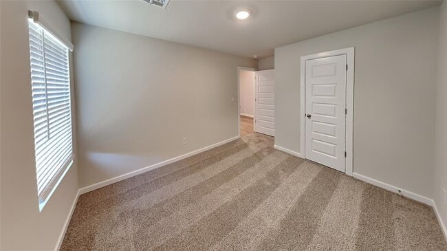 Building Photo - 2904 Casey Dr