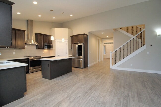 Building Photo - Spectacular Newer Construction Aloha 4 Bed/2.5 Bath Home on Dead-End Street