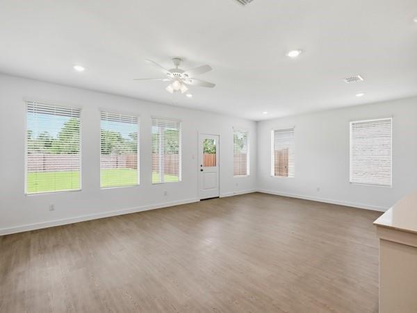 Building Photo - 7009 Camphor Ct