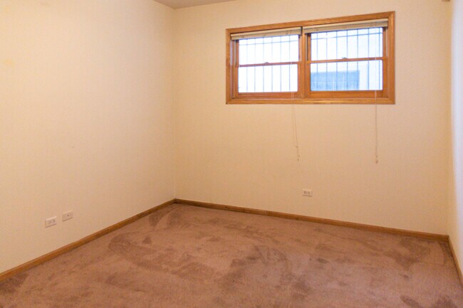 Building Photo - 1465 W Cortez St