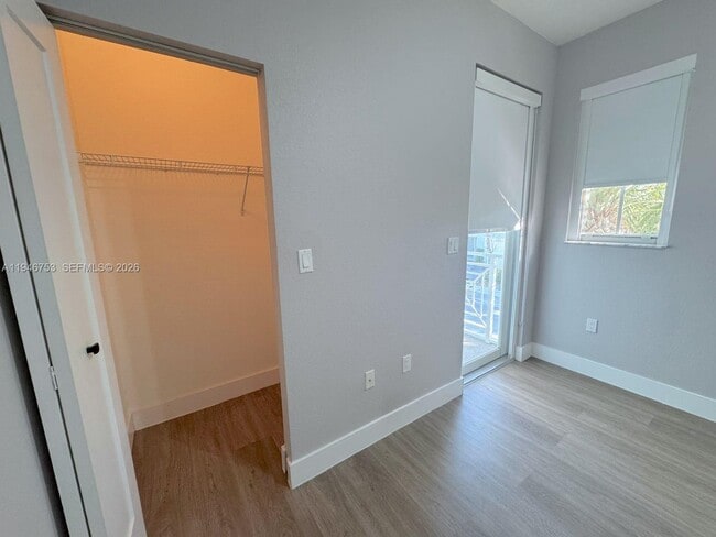 Building Photo - 11400 NW 75th Terrace