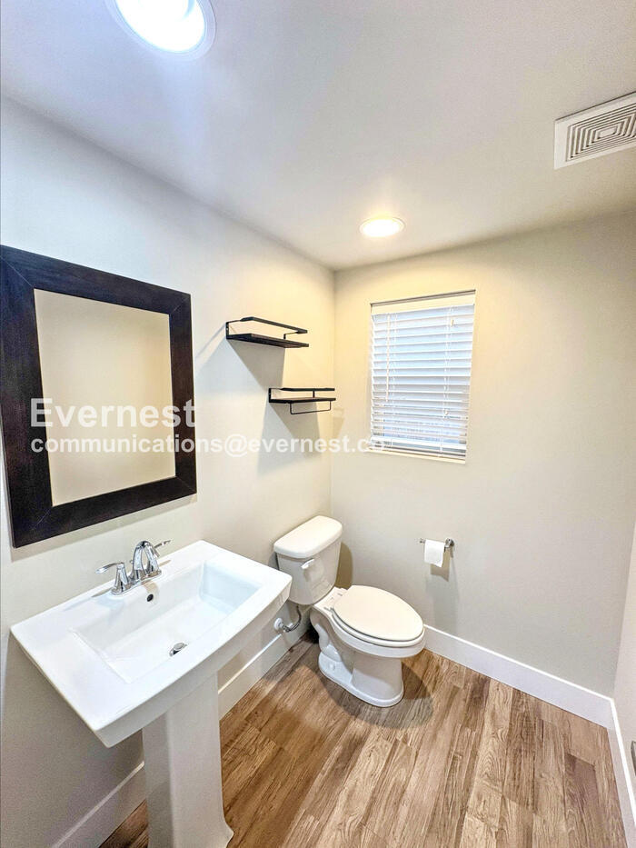 Building Photo - 14830 16th Pl W