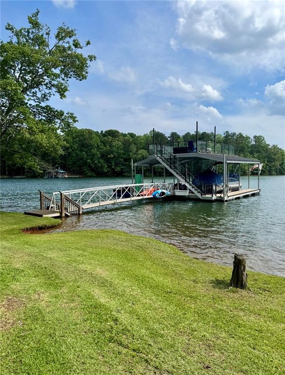 Building Photo - 8885 Bay Dr