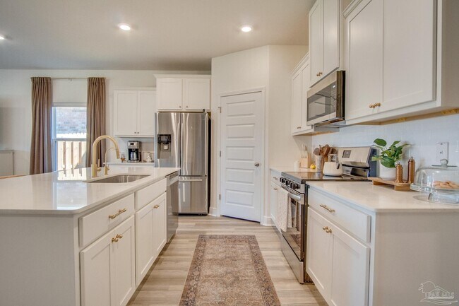 Building Photo - 8130 Fir Tree Dr