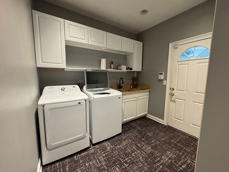 Building Photo - 4871 Boulder Ln