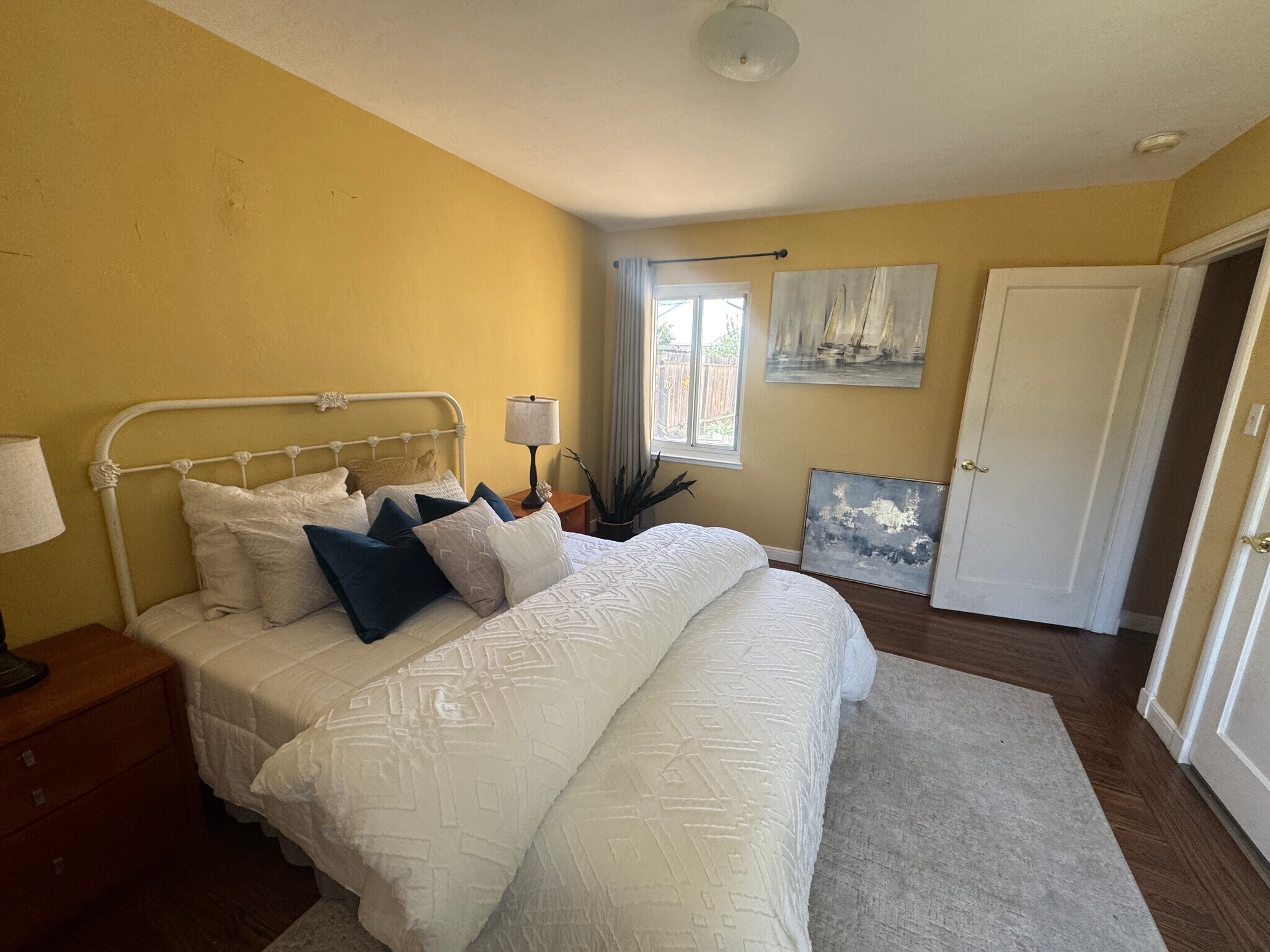 Building Photo - 601 Linden Ave