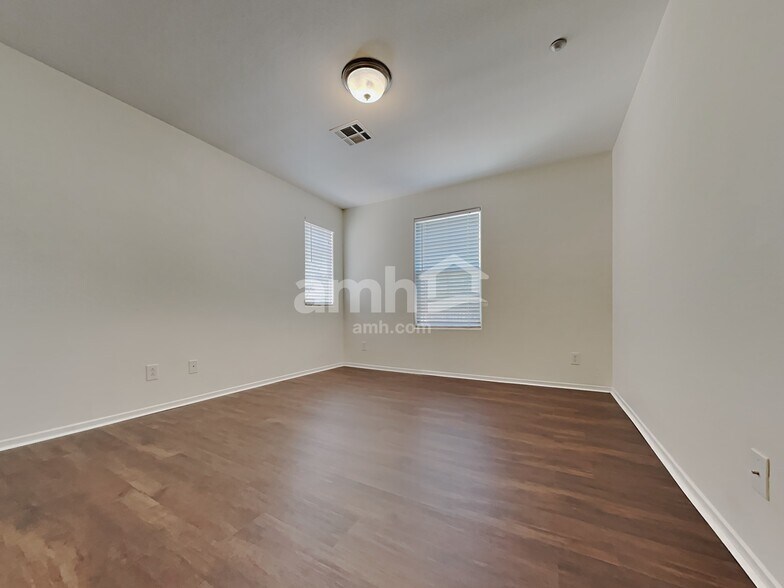 Building Photo - 7601 Seda Ct