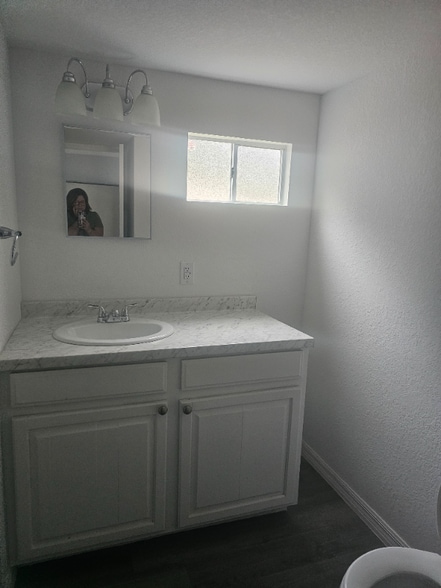 Building Photo - 901 NE 95th St