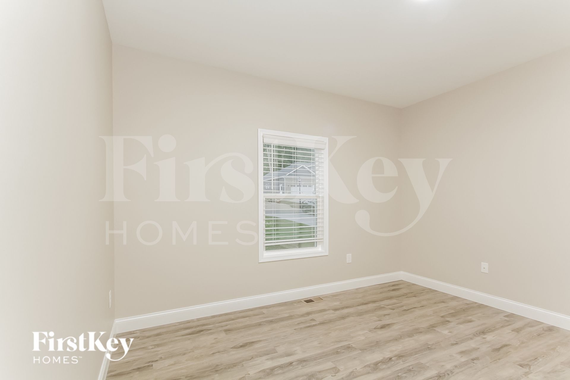 Building Photo - 409 Lakeridge Dr