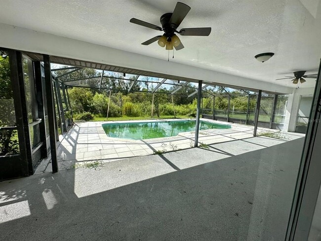 Building Photo - 25892 Aysen Dr