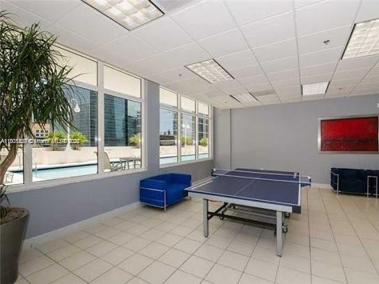 Building Photo - 1200 Brickell Bay Dr