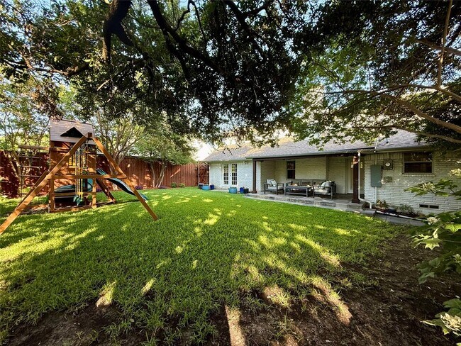 Building Photo - 13455 Mill Grove Ln
