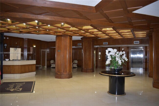 Building Photo - 1865 S Ocean Dr