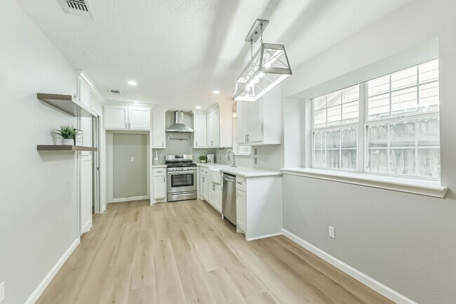 Building Photo - 11523 Early Mist Ct