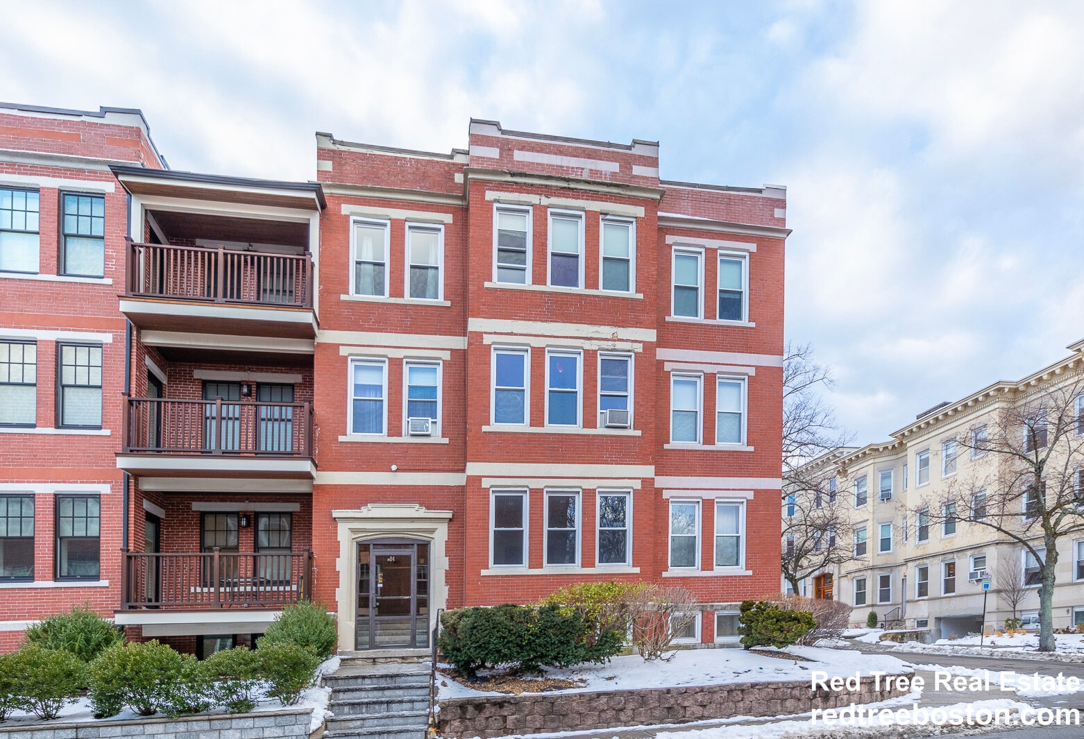 Building Photo - 94 Pleasant St