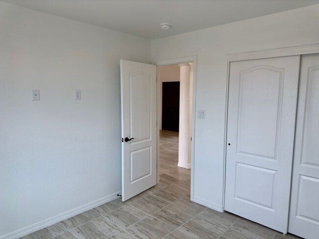 Building Photo - Almost New 3-Bedroom, 2-Bath Home for Rent in Bienestar 12!