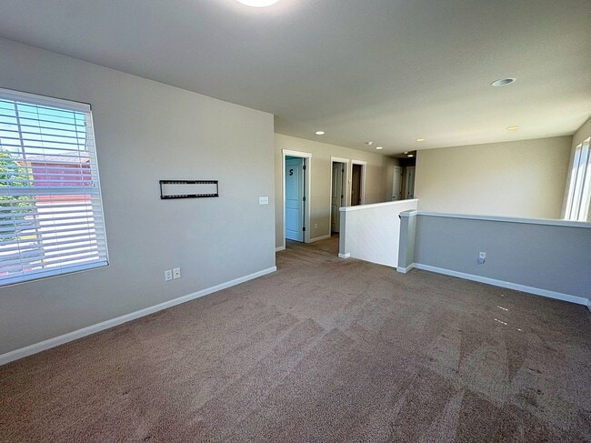 Building Photo - 17821 38th Dr SE