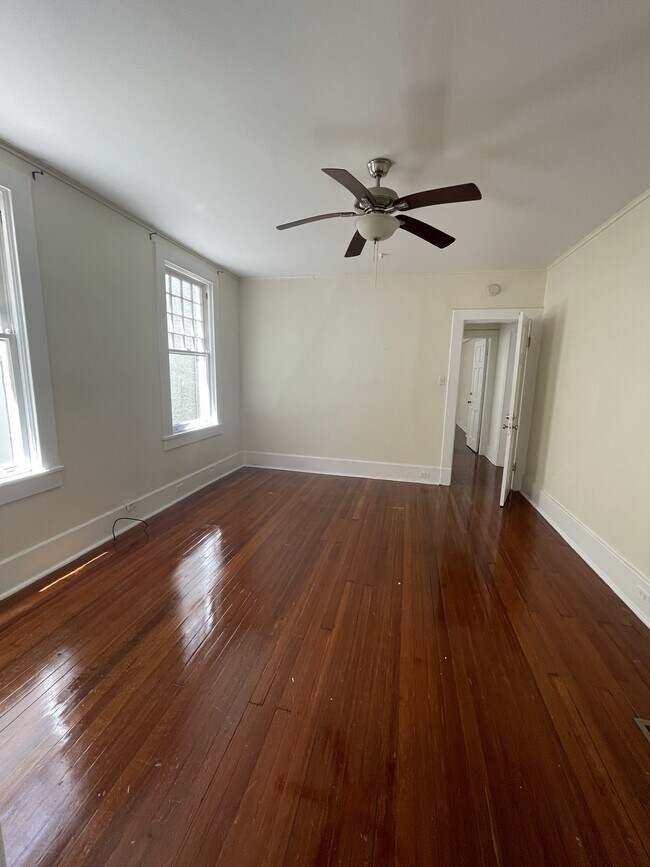 Building Photo - 7810 St Charles Ave