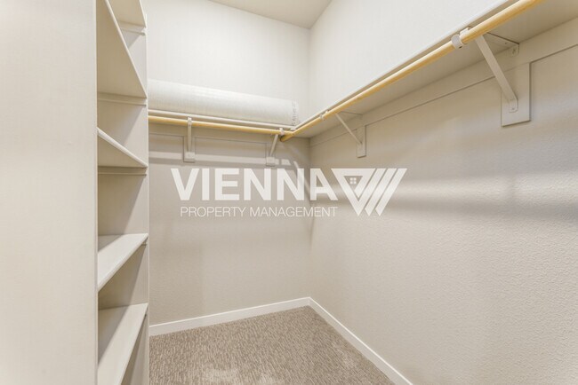 Building Photo - 4120 Gossamer St