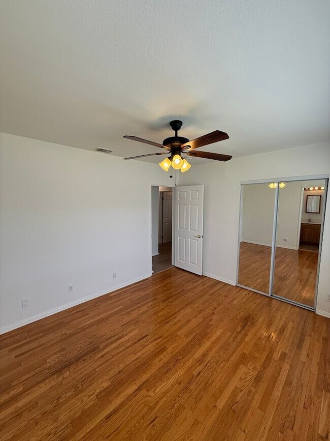 Building Photo - Beautiful 3 Bedroom, 2 Bathroom Granada Hills Home with Detached Garage!